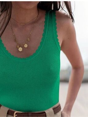 Marled Emerald Ribbed Scallop-Edge Tank size Medium  Green